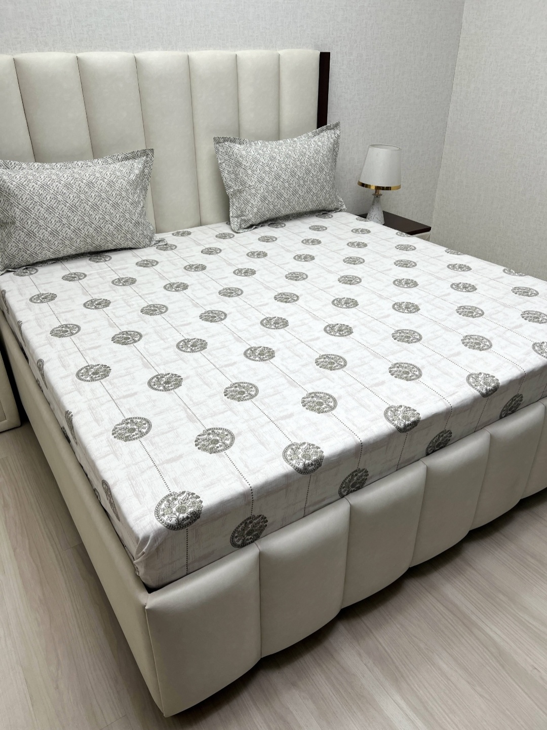 

Pure Decor Lifestyle Grey Printed Pure Cotton 400TC King Bedsheet Set 2.74m x 2.74m