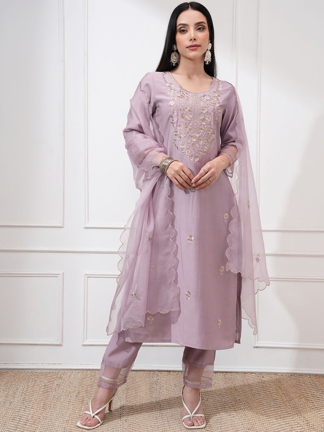 

Vishudh Women Embroidered New Roman Kurta with Bottom and Nylon Organza Dupatta, Mauve