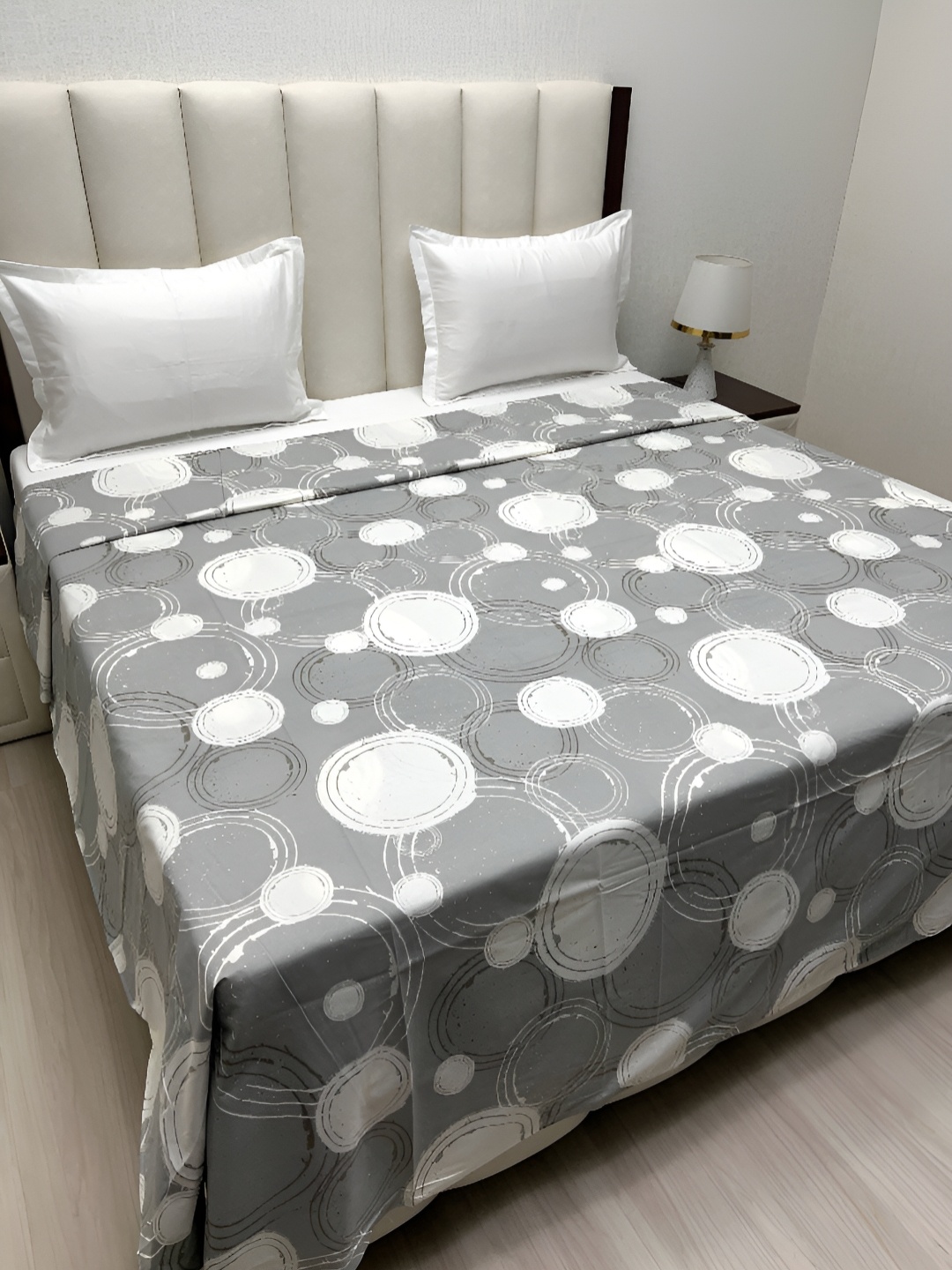 

Pure Decor Grey & White Printed Double King Duvet Cover