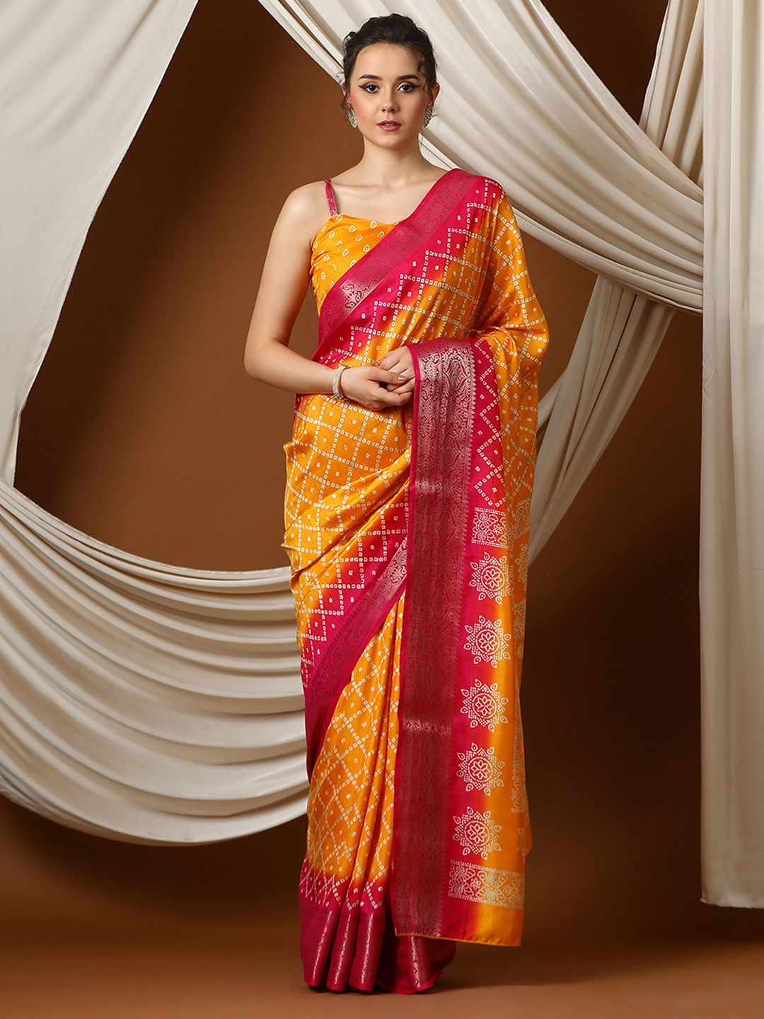 

Mitera Bandhani Zari Silk Blend Sungudi Saree, Yellow