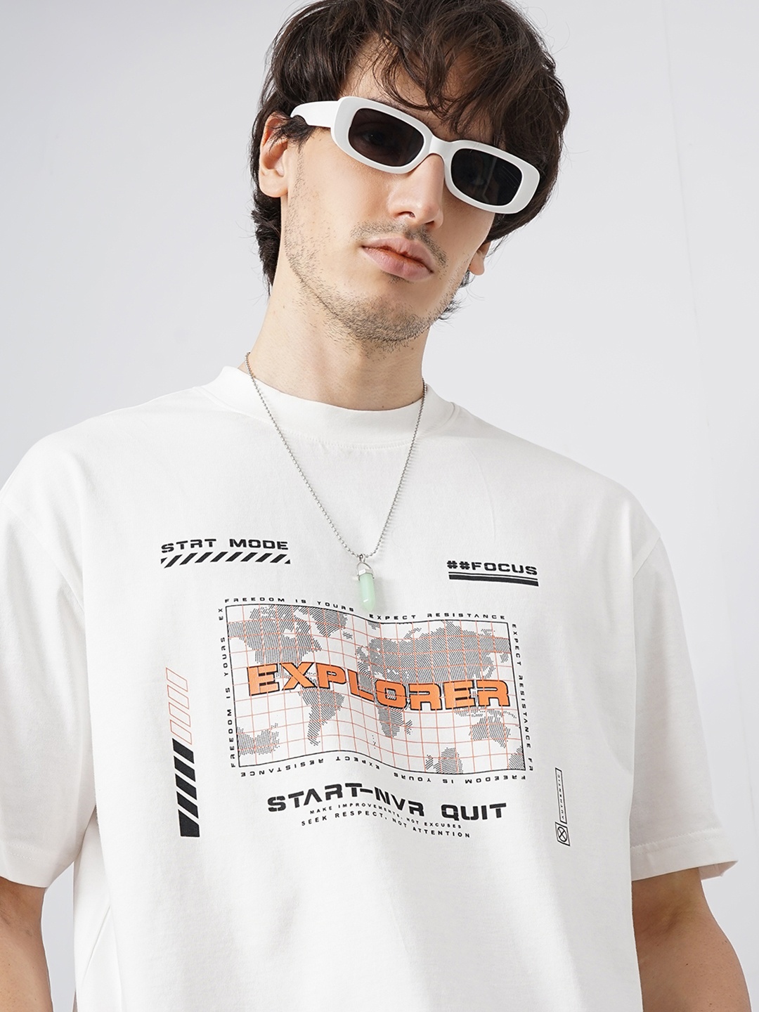 

Genoa Men Typography Printed T-shirt, Off white