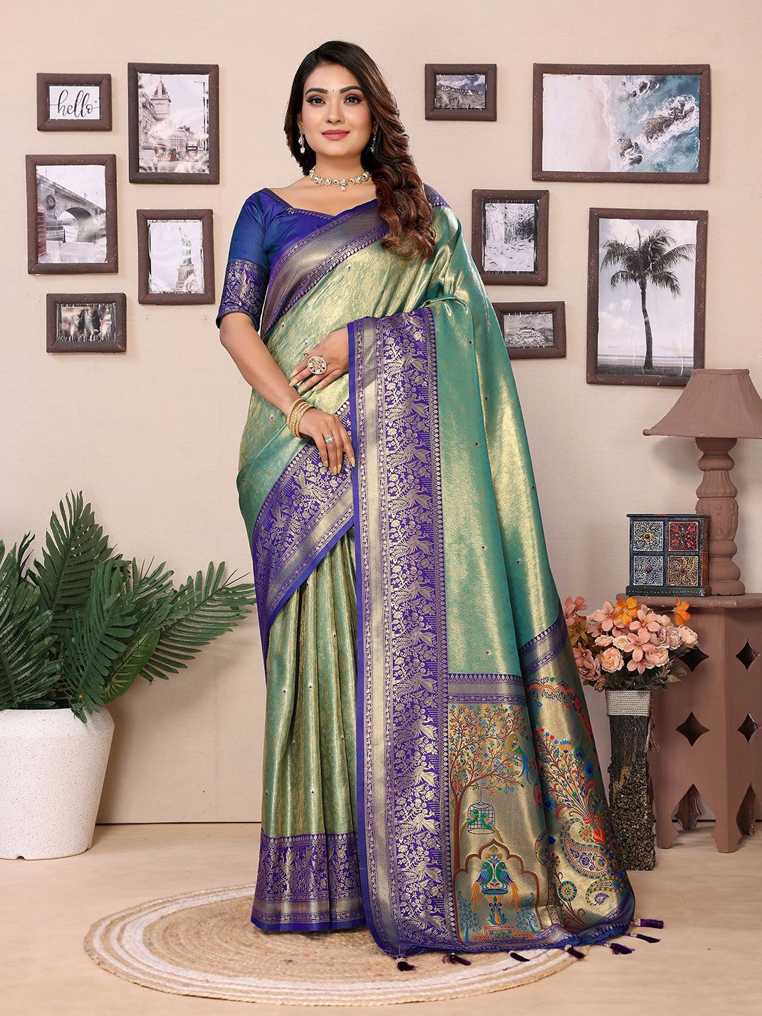 

DIVASTRI Ethnic Motifs Zari Silk Blend Banarasi Saree, Blue