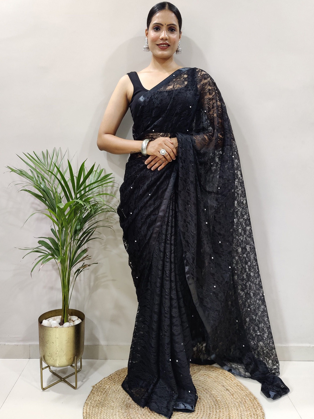 

V3 FASHION STUDIO Ethnic Motifs Brasso Banarasi Saree, Black