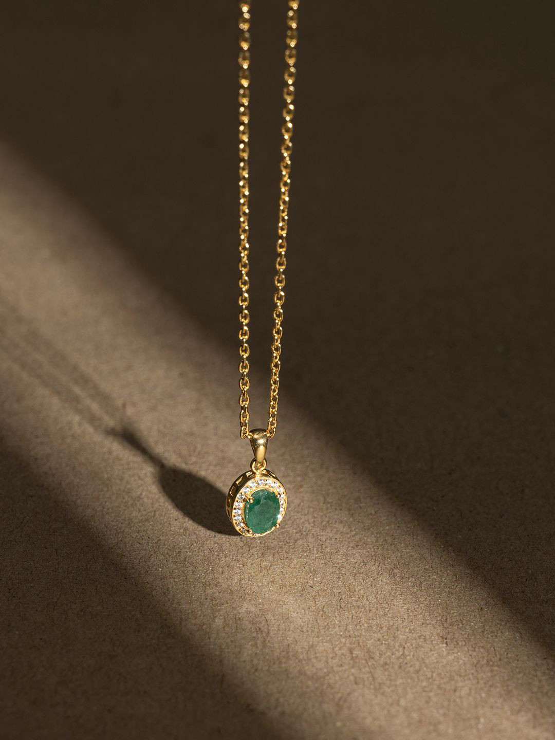

Stone Story By Shruti 925 Sterling Silver Gold-Plated Oval Shaped Pendants With Chains