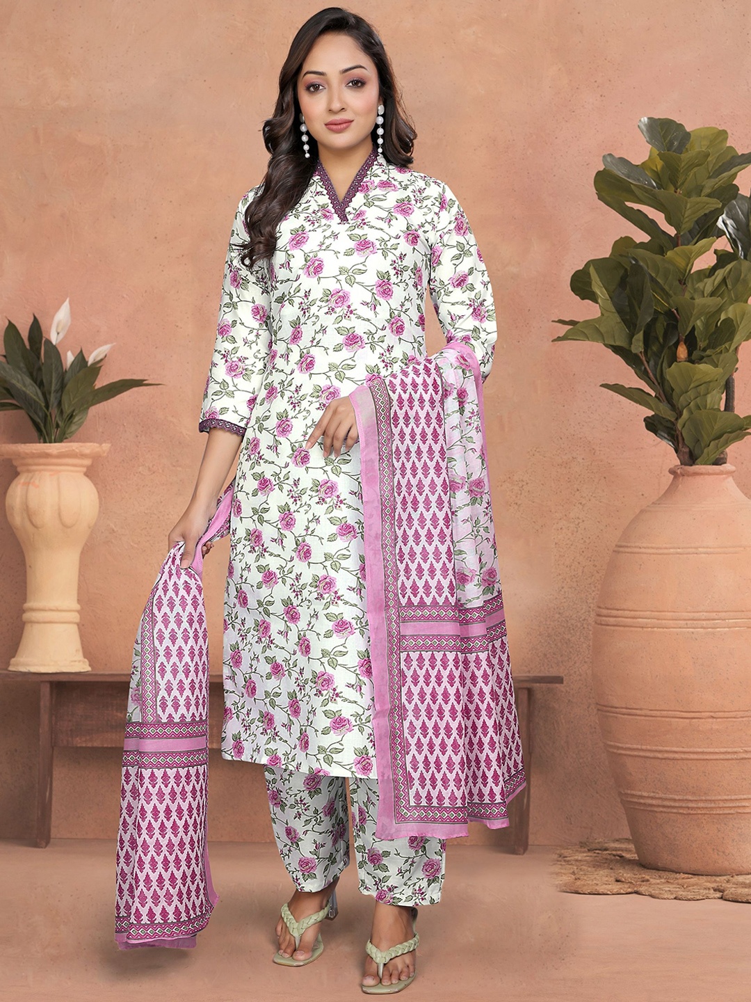 

NIZA FASHION Women Floral Embroidered Regular Pure Cotton Kurta with Trousers & With Dupatta, Pink