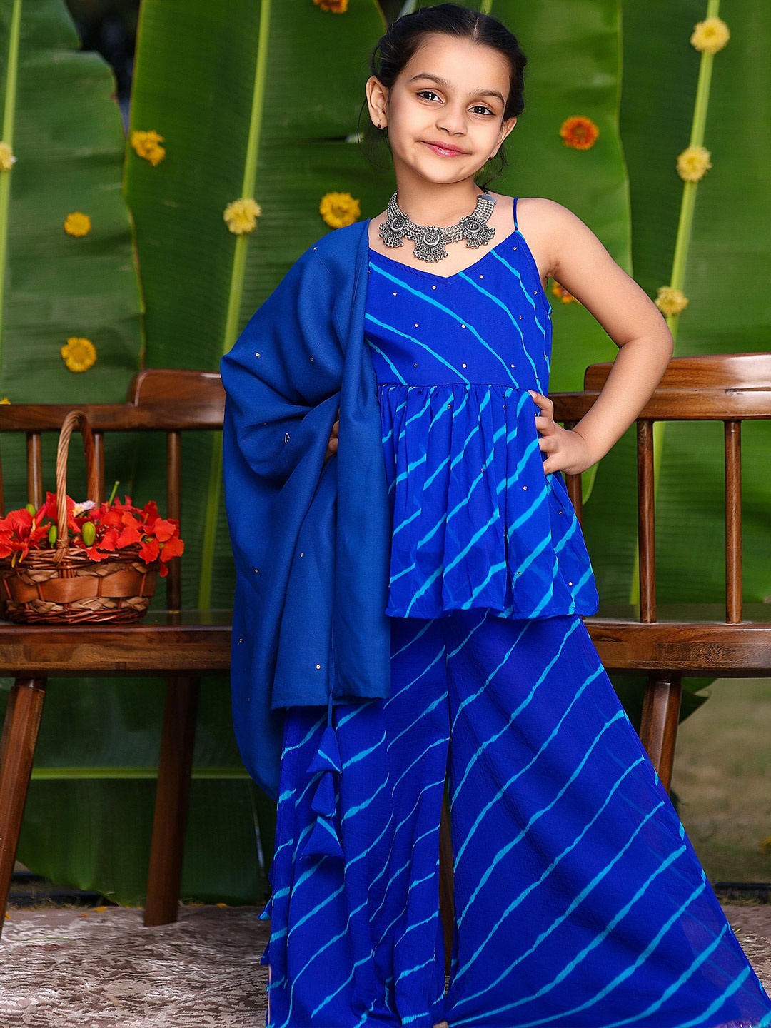 

Thread & Button Girls Striped Regular Silk Chiffon Kurti with Trousers & With Dupatta, Blue