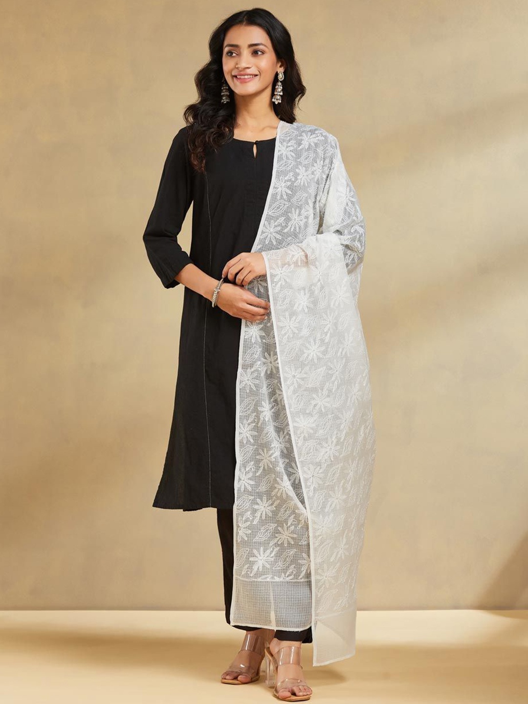 

Fabindia Floral Embroidered Chikankari Cotton Silk Dupatta, White
