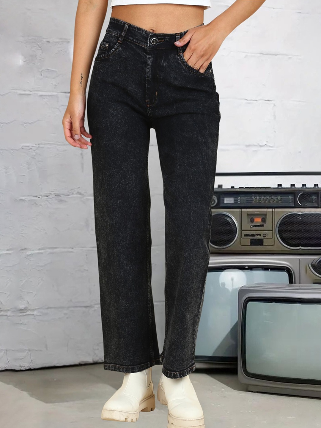 

DressBerry Women Comfort Straight Fit High-Rise Light Fade Acid Wash Stretchable Jeans, Black