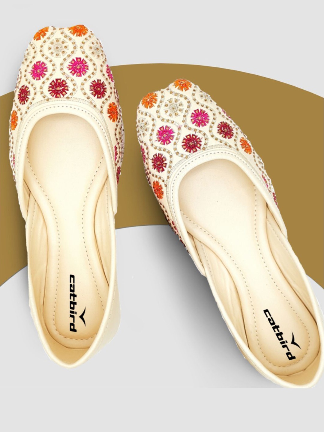 

CATBIRD Women Punjabi Stone Work Ethnic Mojaris with Embroidered Flats, Off white