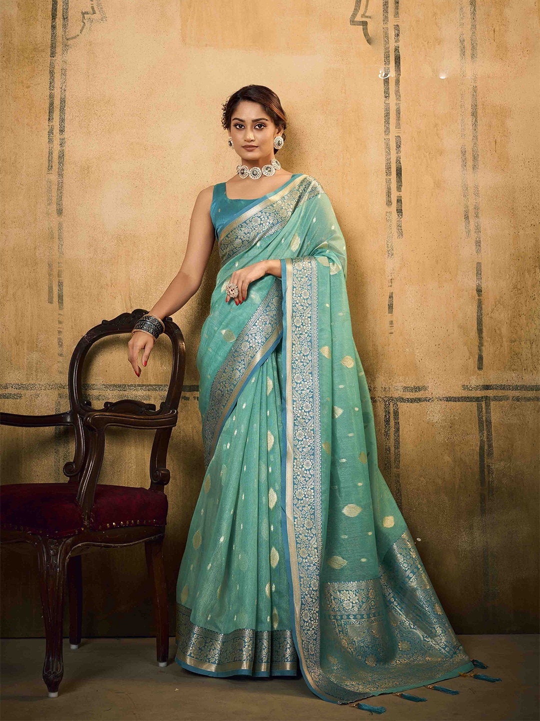 

KIMISHA Woven Design Zari Silk Blend Handloom Saree, Turquoise blue