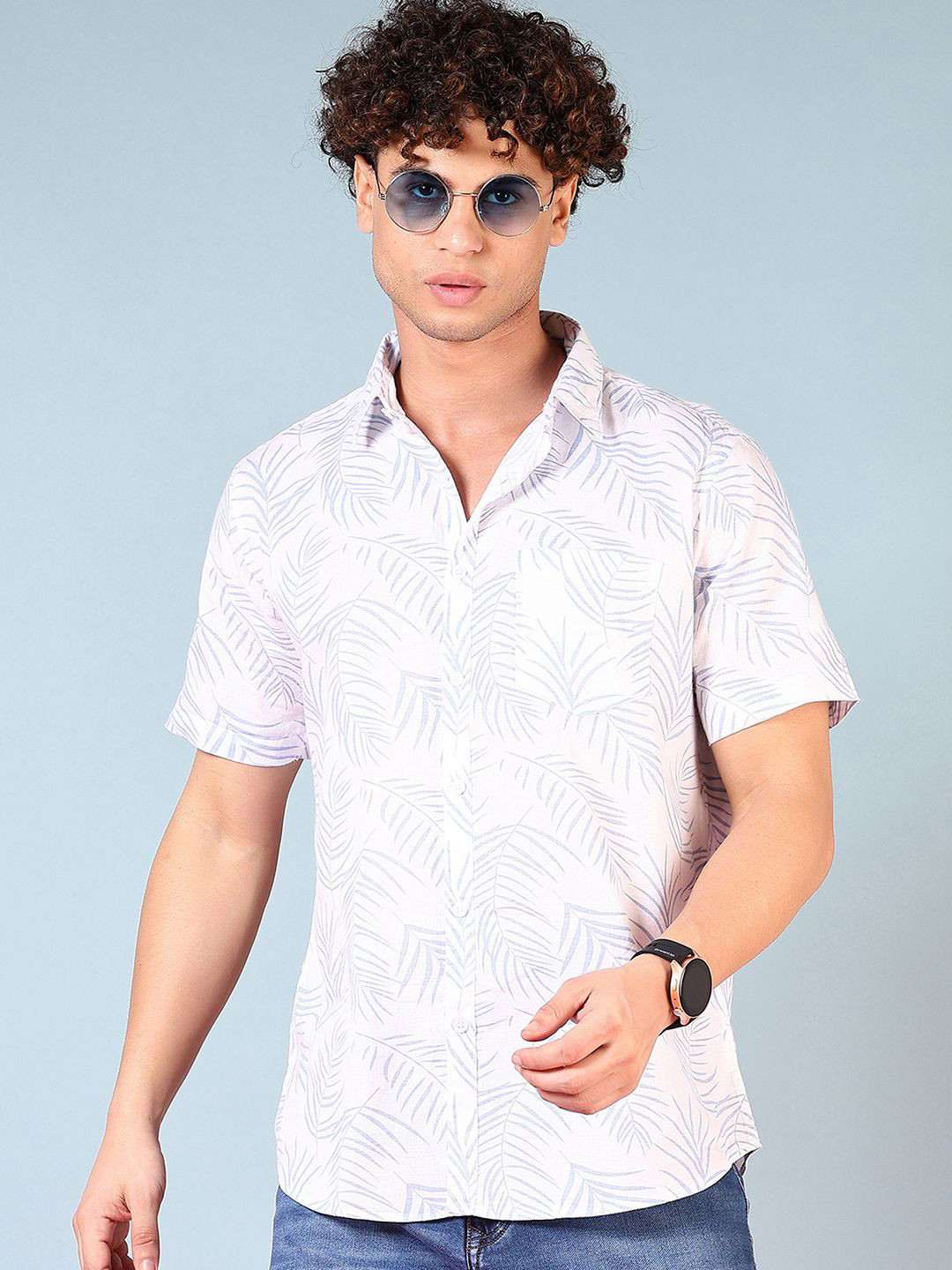 

V-Mart Men Floral Opaque Printed Casual Shirt, Blue