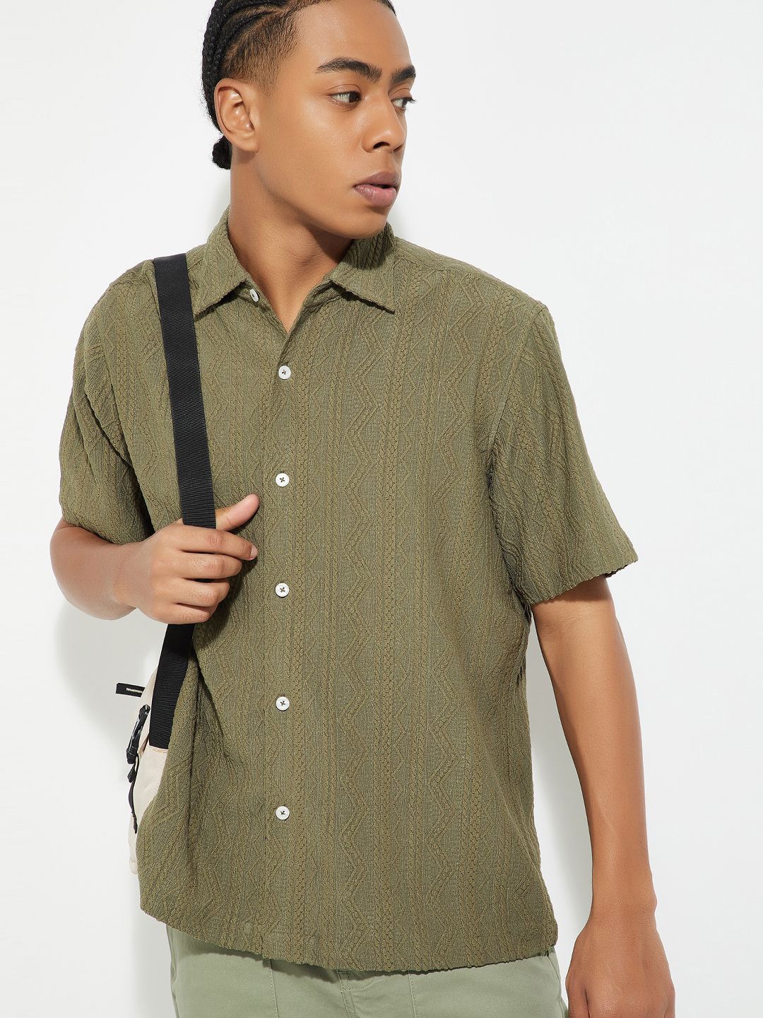 

max Men Opaque Checked Casual Shirt, Green