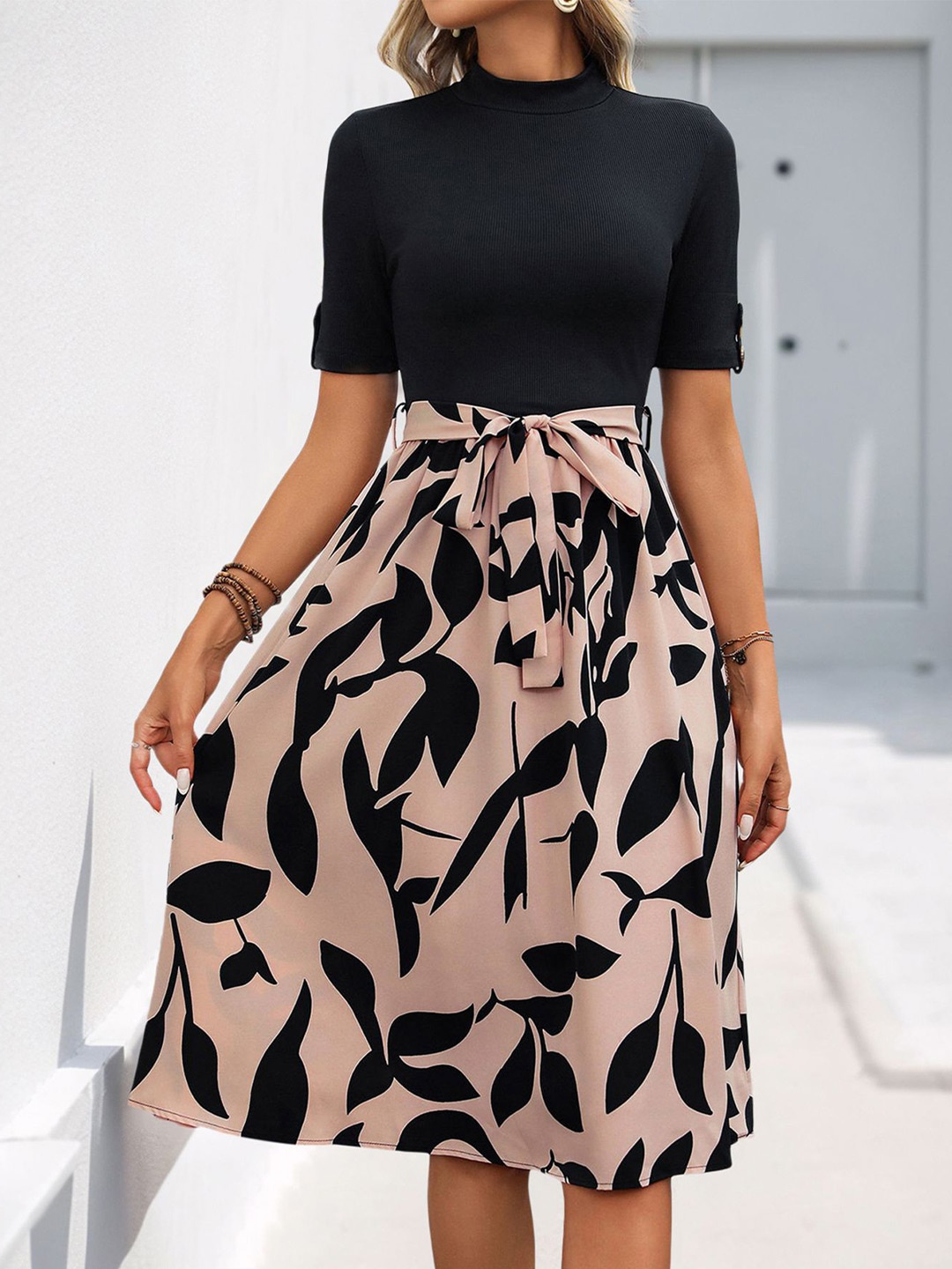 

StyleCast x Revolte Print A-Line Midi Dress, Khaki