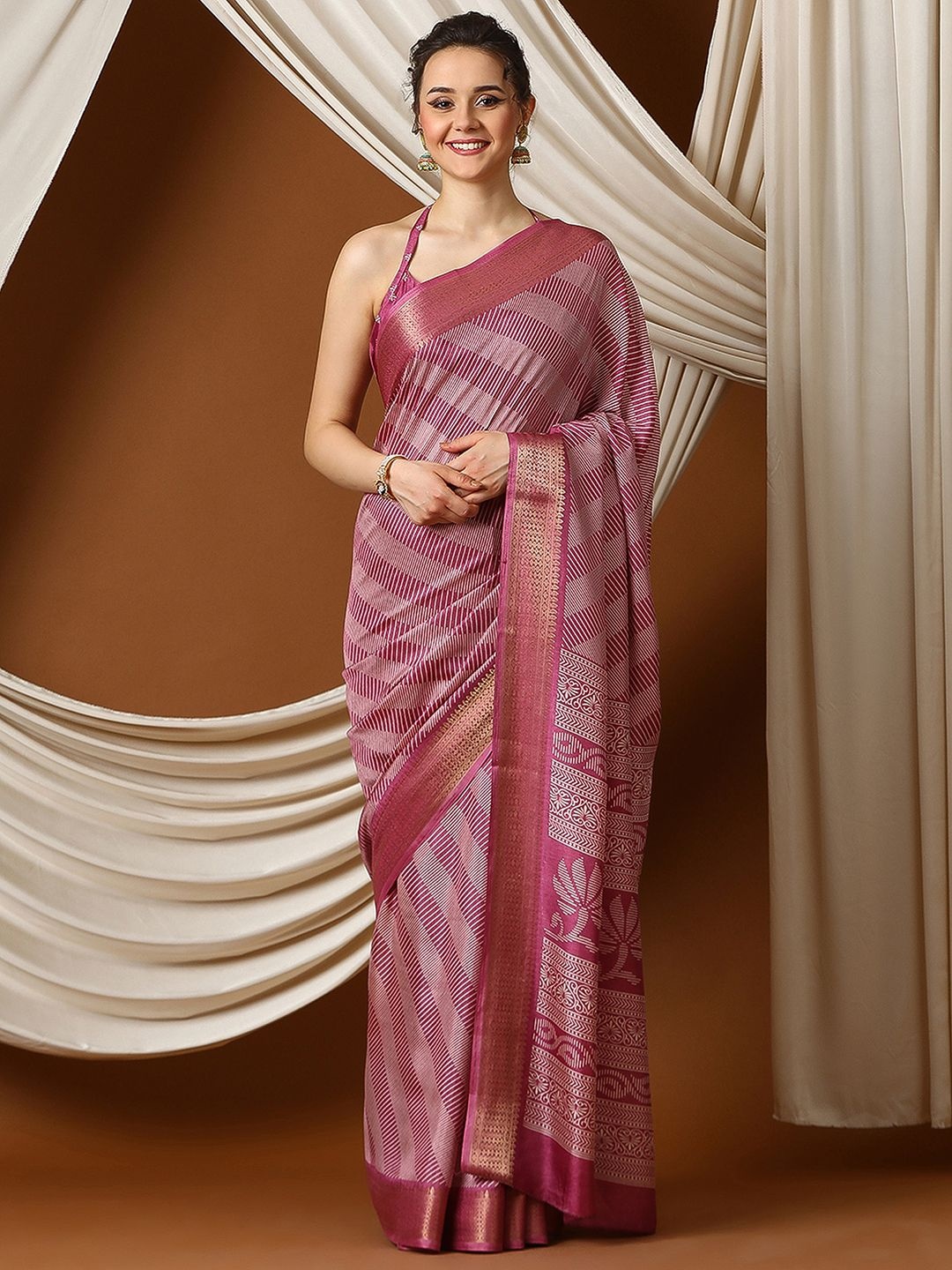 

Mitera Zari Silk Blend Sungudi Saree, Pink