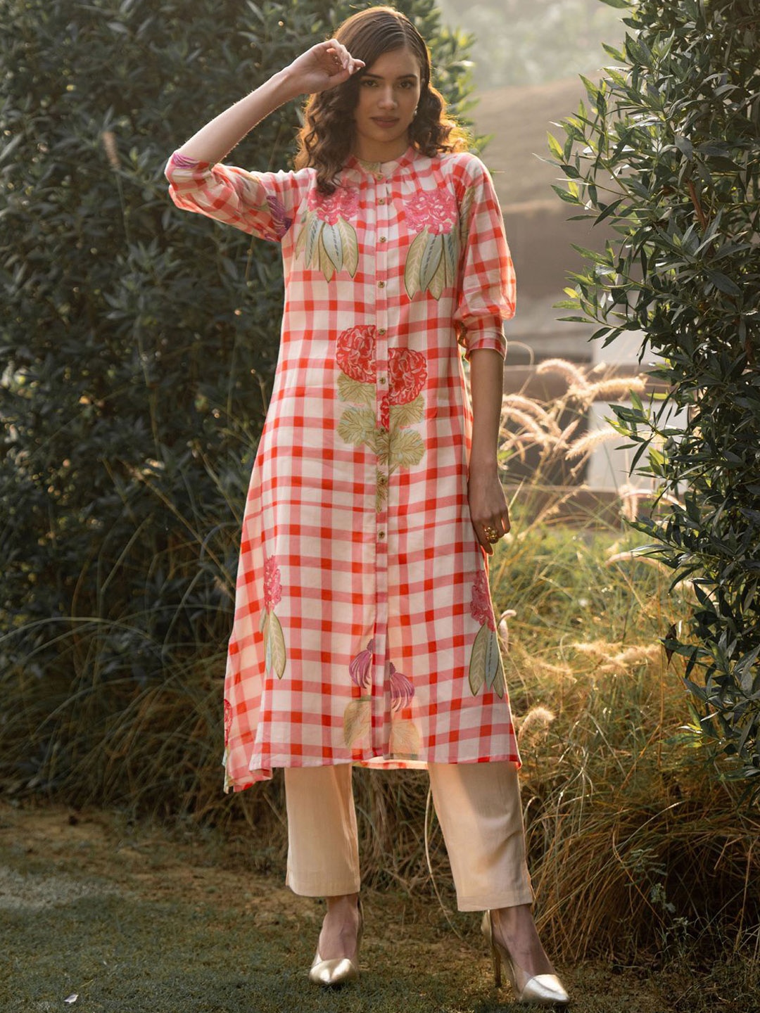 

Indo Era Floral Printed Mandarin Collar A-Line Pure Cotton Kurta With Trousers, Red
