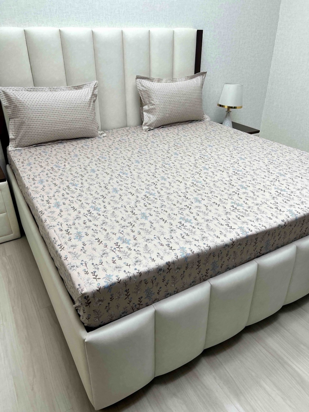 

Pure Decor Lifestyle Beige Printed Pure Cotton 240 TC King Bedsheet Set-2.74 m x 2.74 m