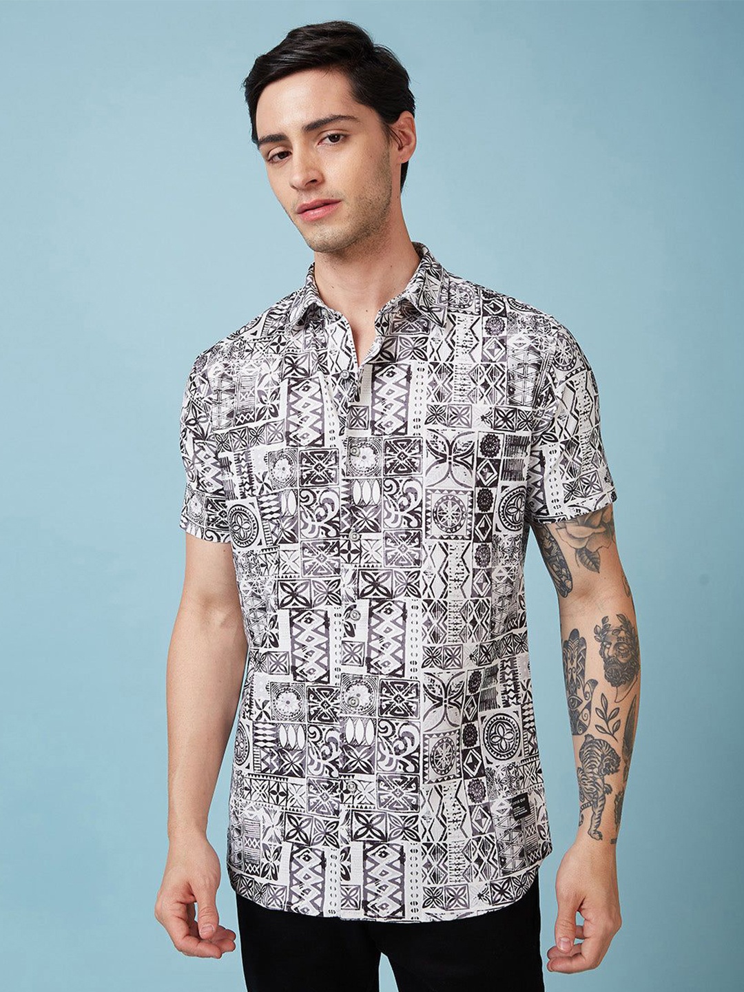 

Status Quo Men Standard Opaque Printed Casual Shirt, Black