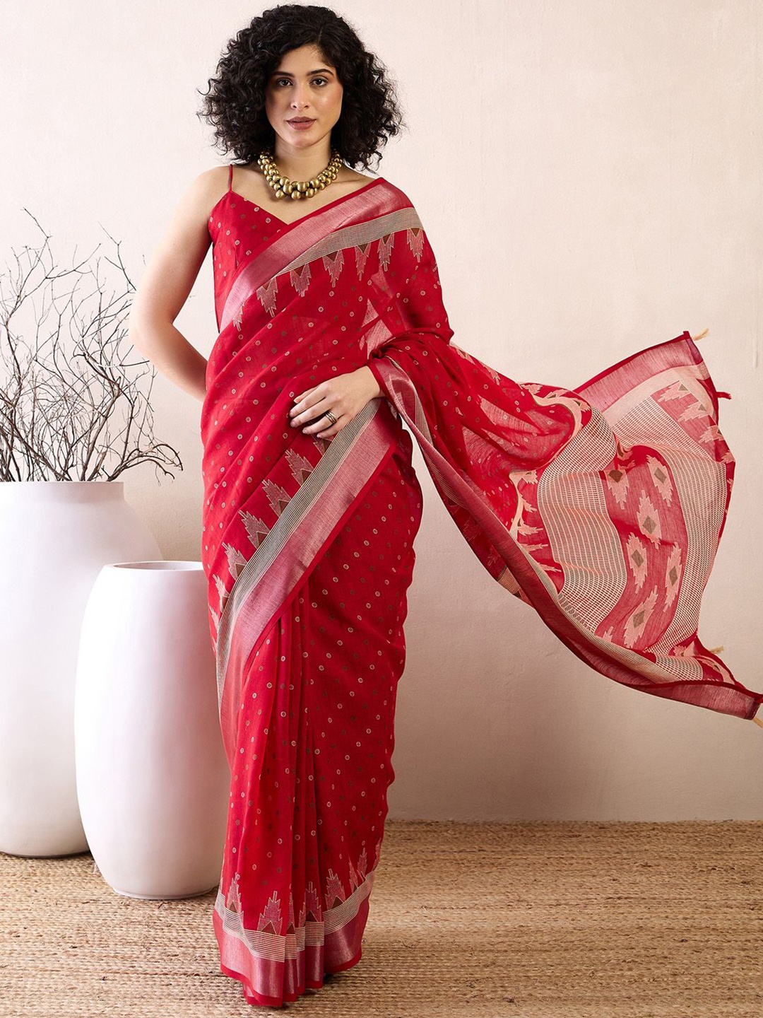 

Anouk Rustic Zari Linen Blend Ready to Wear Bagru Saree, Red