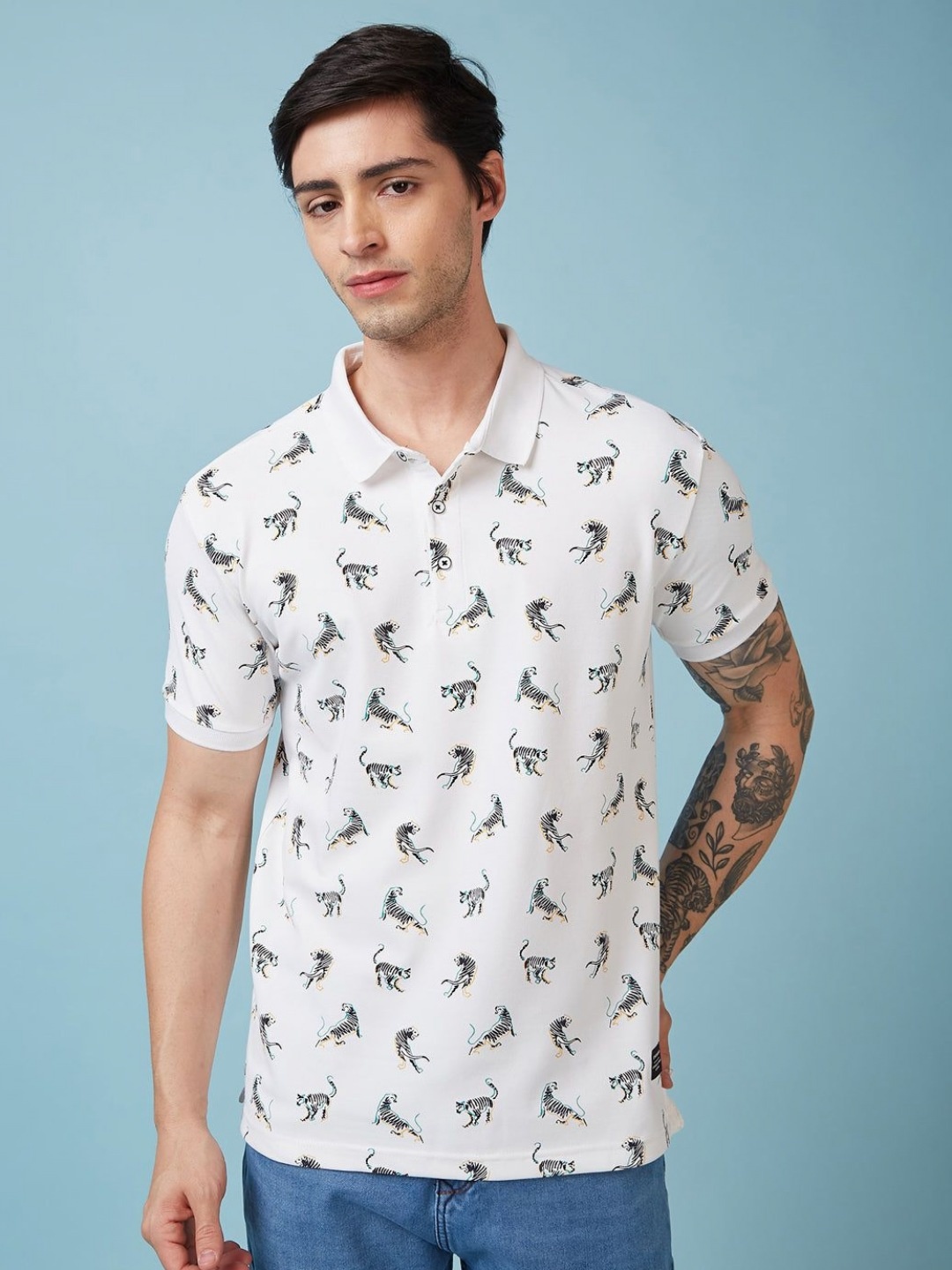 

Status Quo Men Conversational Printed Polo Collar Regular Fit T-shirt, Off white