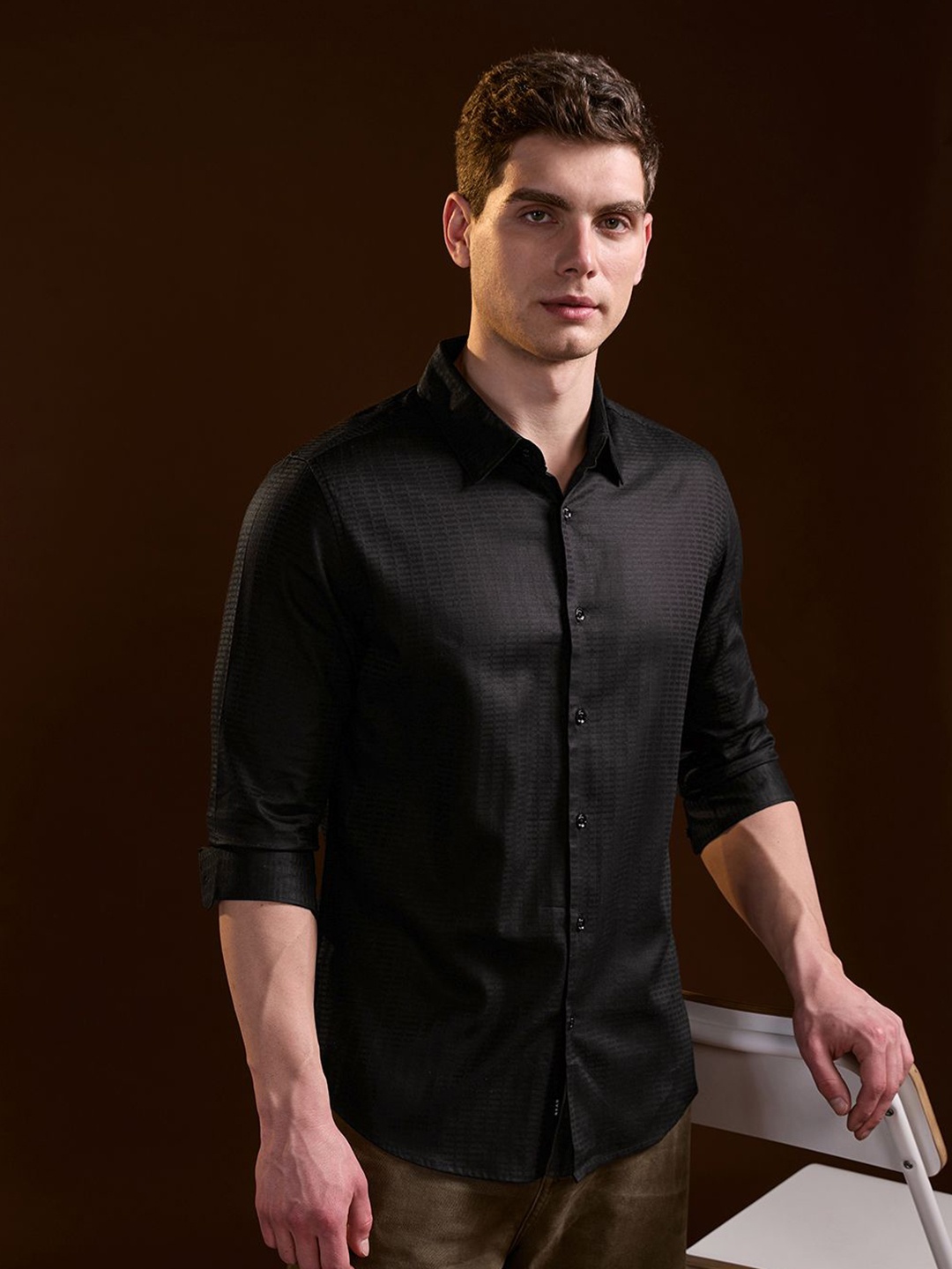 

THE BEAR HOUSE Men Slim Fit Opaque Casual Shirt, Black