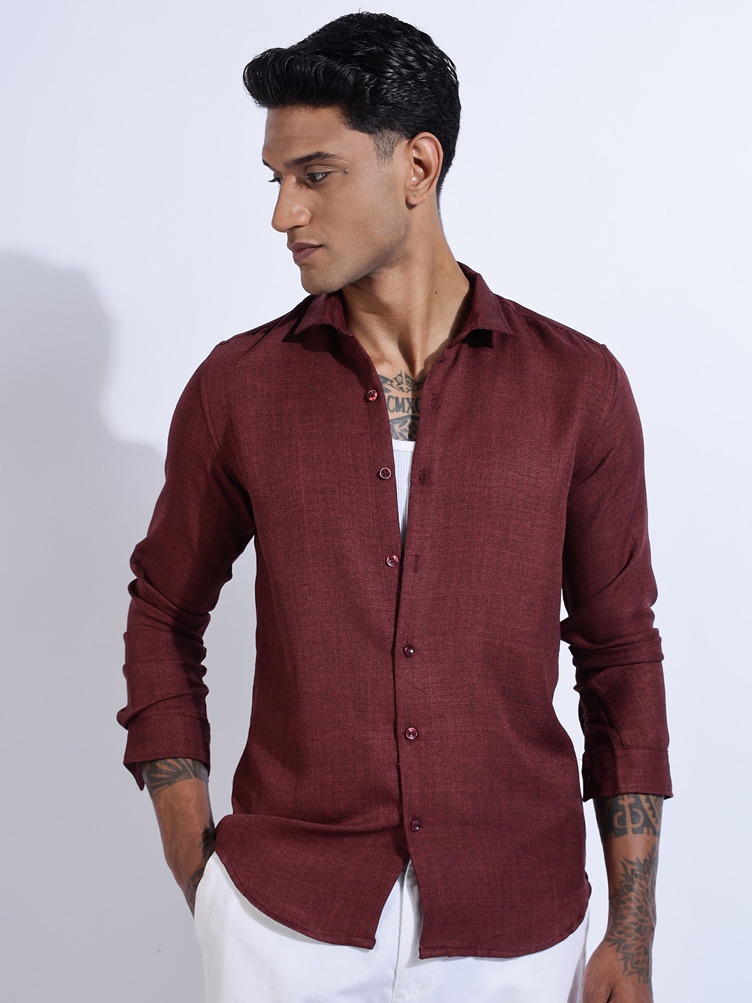 

THE BEETEL HOUSE Men Linen Look Regular Slim Fit Casual Shirt, Maroon