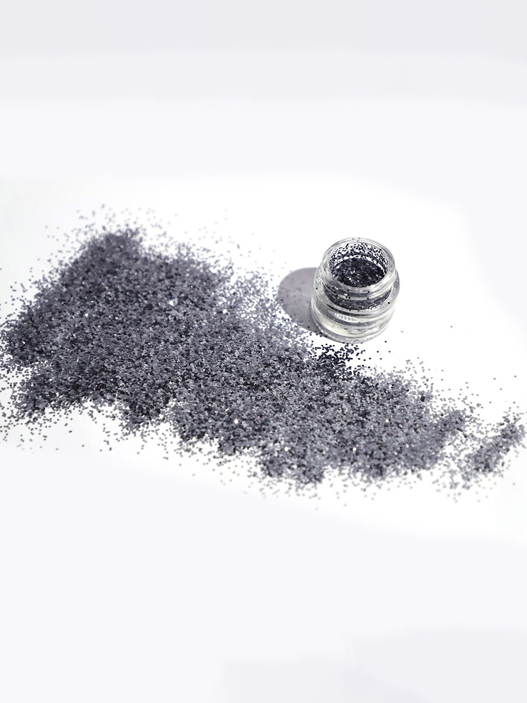 

TS COSMETICS Loose Glitter High Shine Eyeshadow - Starlight, Grey