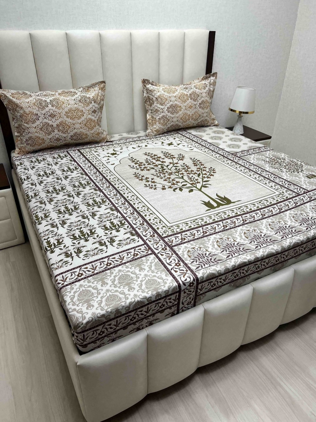 

Pure Decor lifestyle Brown Floral Printed Cotton 250 TC King Bedsheet Set 2.74m X 2.74m