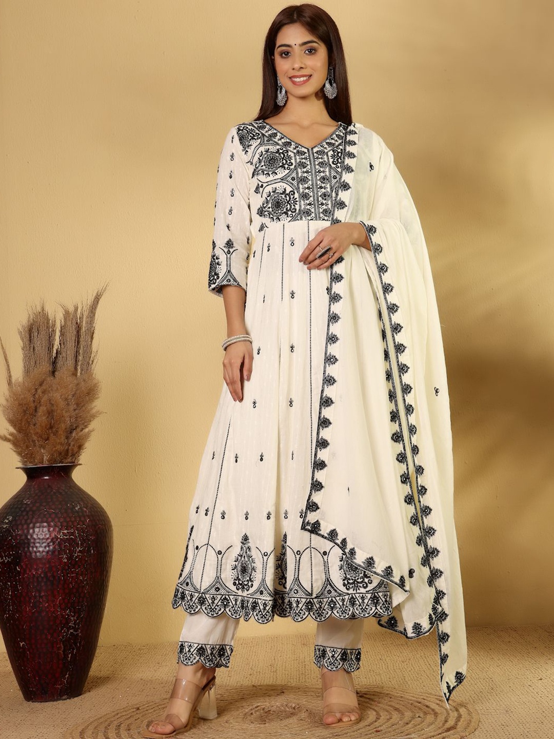

House of Pataudi Floral Embroidered Anarkali Kurta With Trouser And Dupatta, Off white