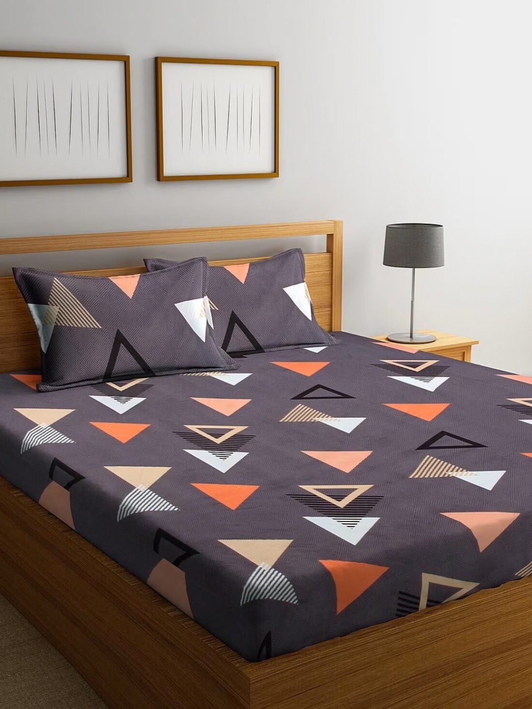 

THE little BIG STORE Grey & Orange Printed Cotton 260 TC King Bedsheet Set 1.82 m x 1.98 m