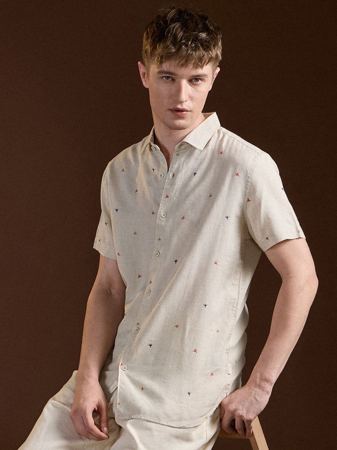 

THE BEAR HOUSE Men Slim Fit Opaque Printed Casual Shirt, Cream