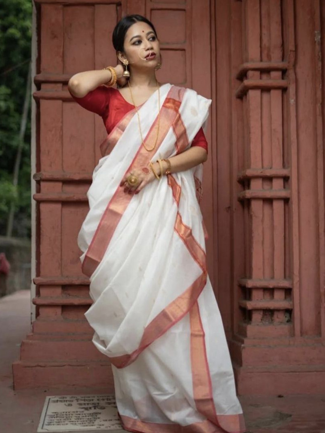 

Ruuprekha Woven Design Zari Pure Silk Khadi Saree, White