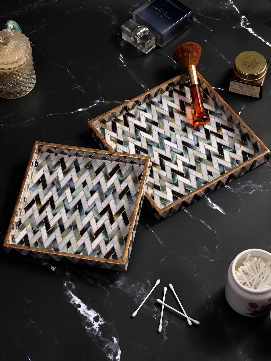 

DULI Black Wood 2 Pieces Printed Square Easy to Clean Serving Tray, White