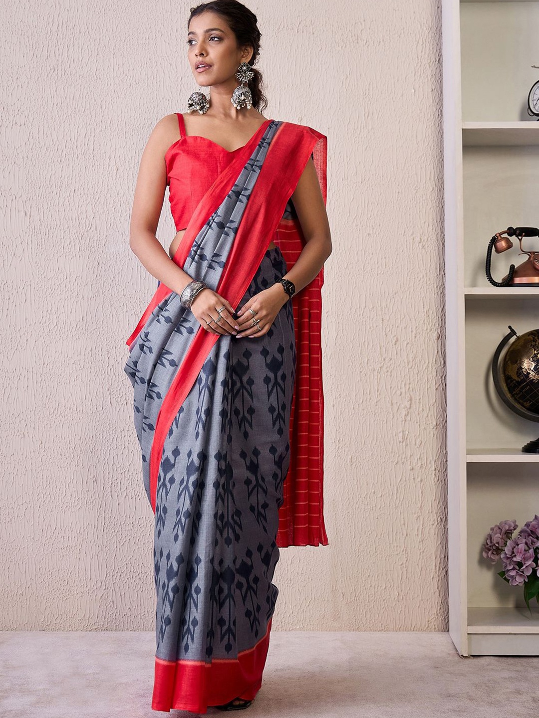 

Mitera Bagru Saree, Grey