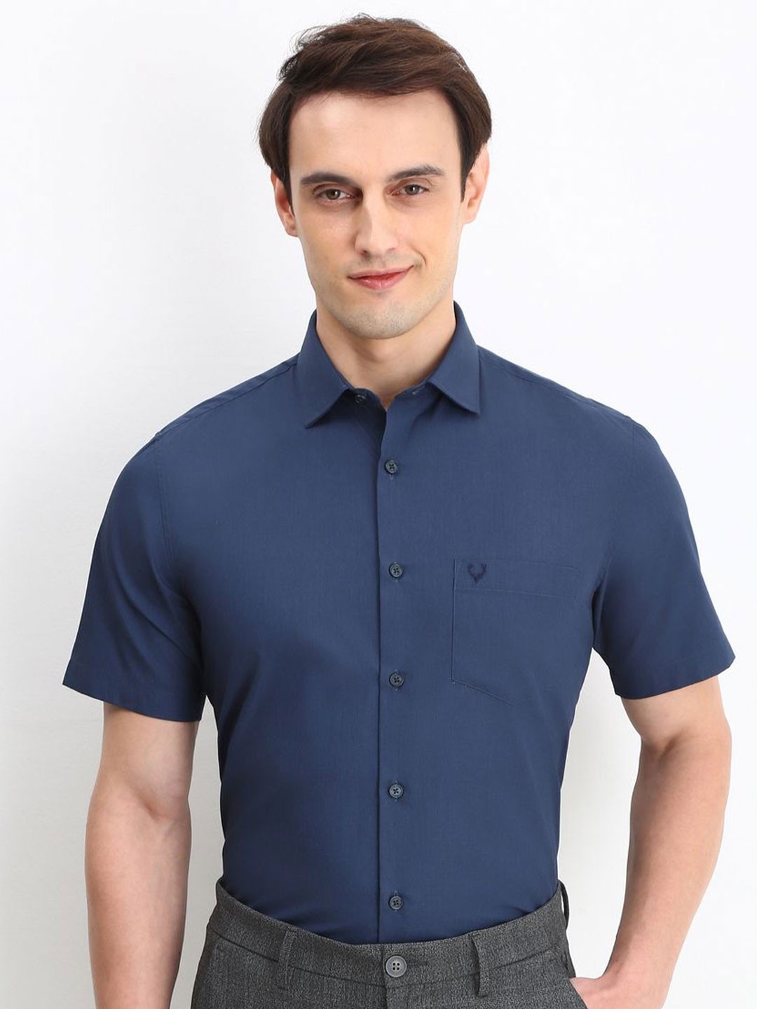 

Allen Solly Men Slim Fit Opaque Formal Shirt, Navy blue