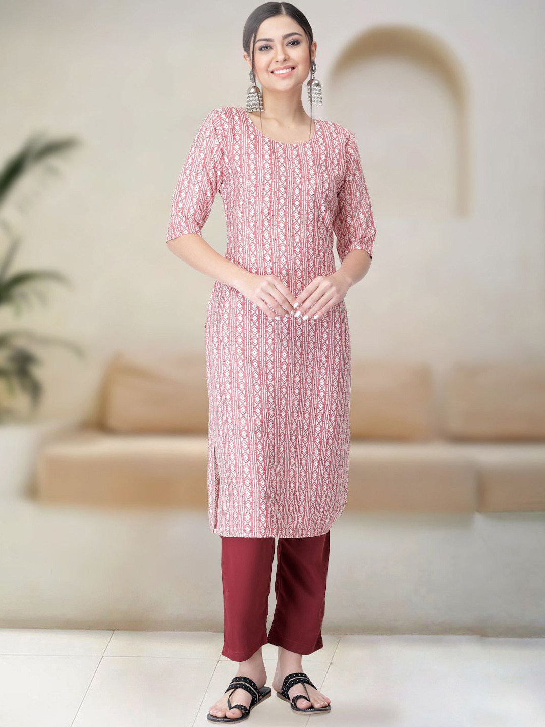 

Moda Rapido Geometric Printed Round Neck Straight Kurta With Trousers, Peach