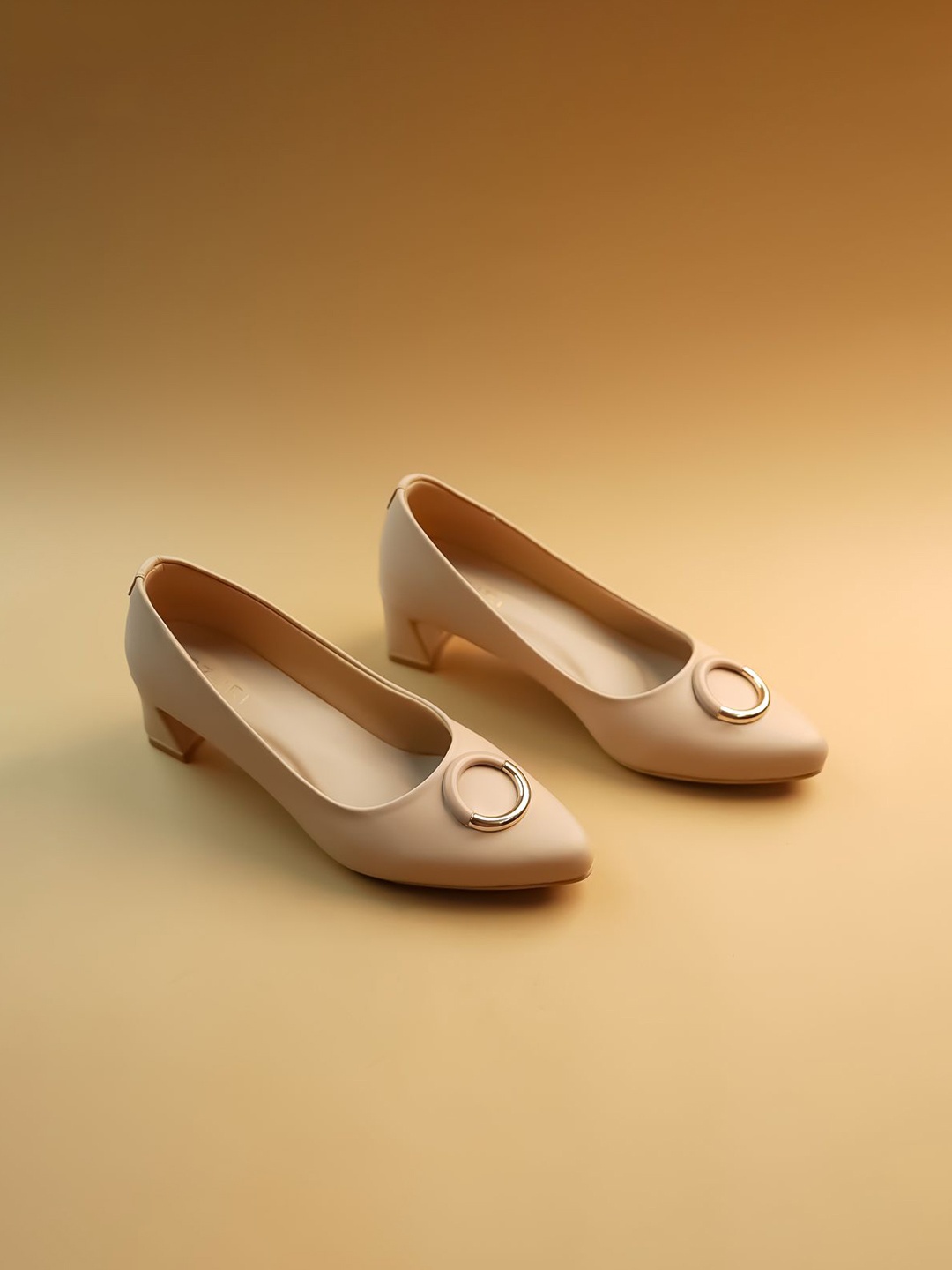 

Ozuri Party Block Pumps, Beige