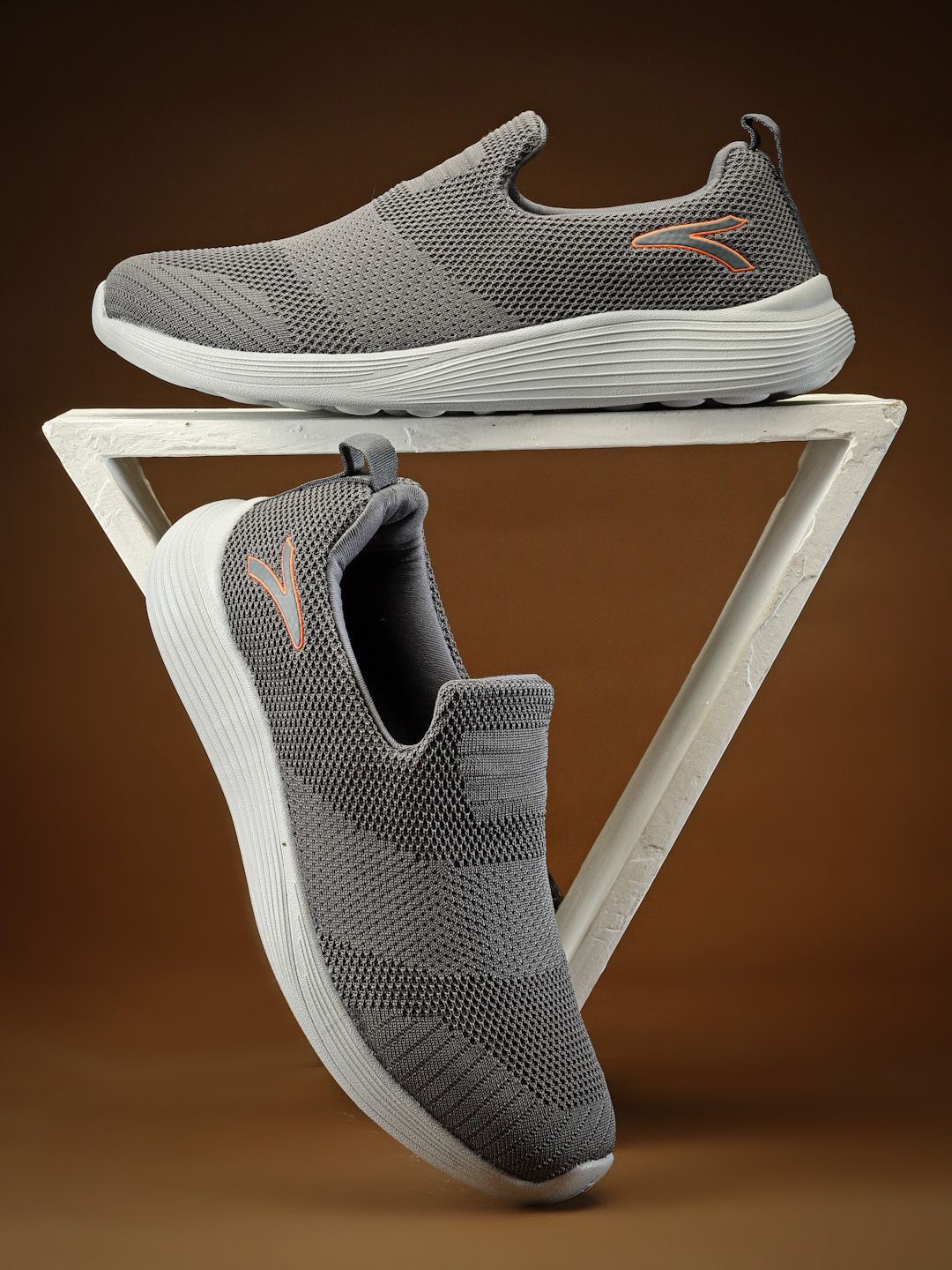 

Action Men Mesh Running Non-Marking Shoes, Grey
