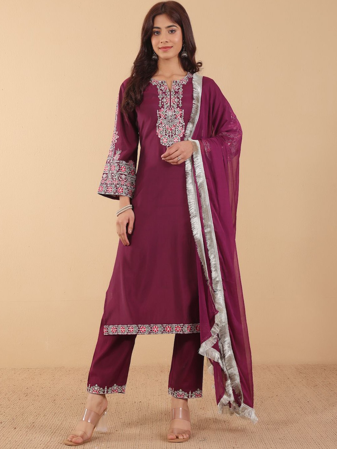 

House of Pataudi Floral Embroidered Thread Work Straight Kurta With Trousers & Dupatta, Purple