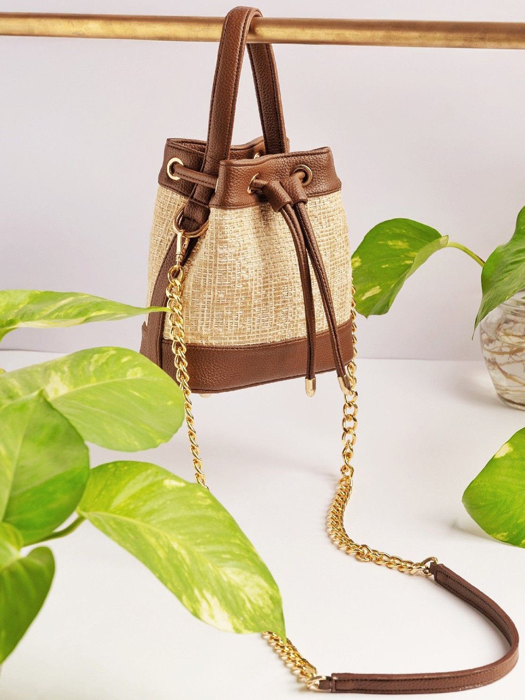 

Suave Bags Structured Handheld Bag with Tasselled, Brown