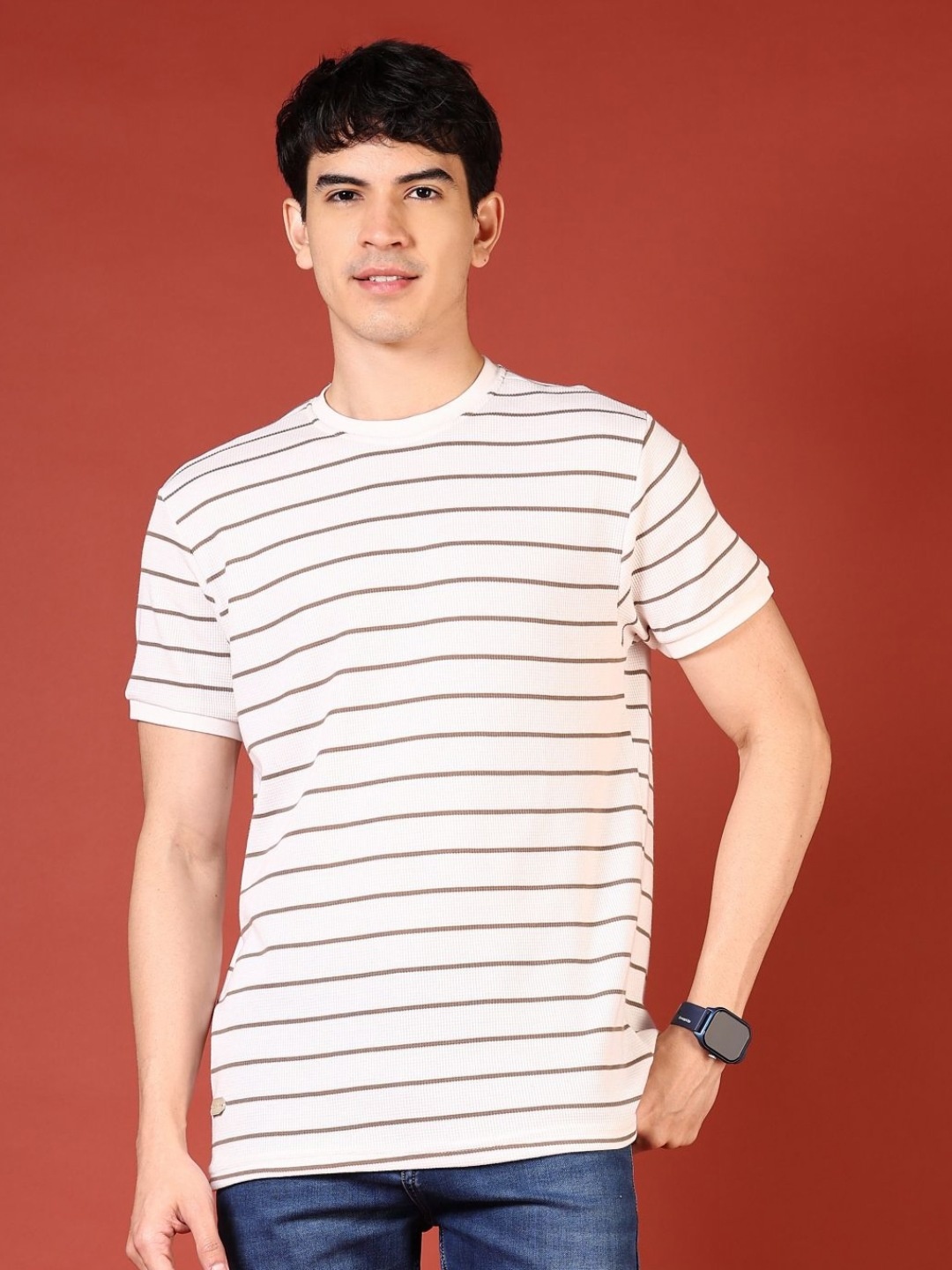 

V-Mart Men Striped Pockets T-shirt, Brown
