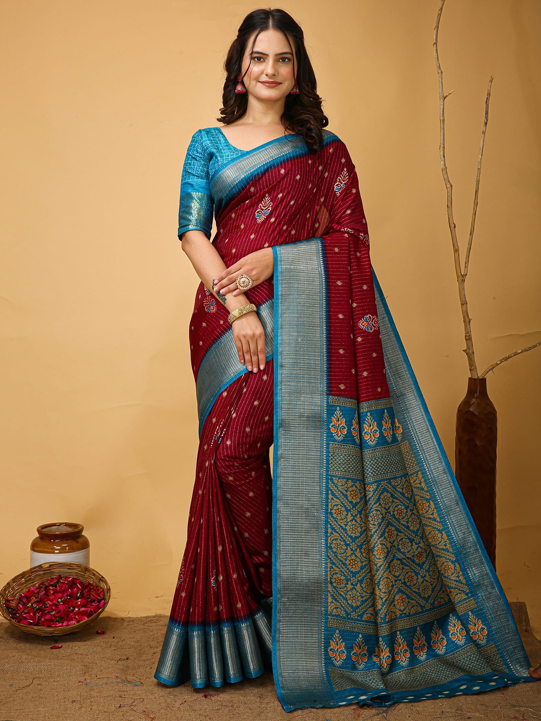 

V3 FASHION STUDIO Ethnic Motifs Zari Art Silk Saree, Maroon