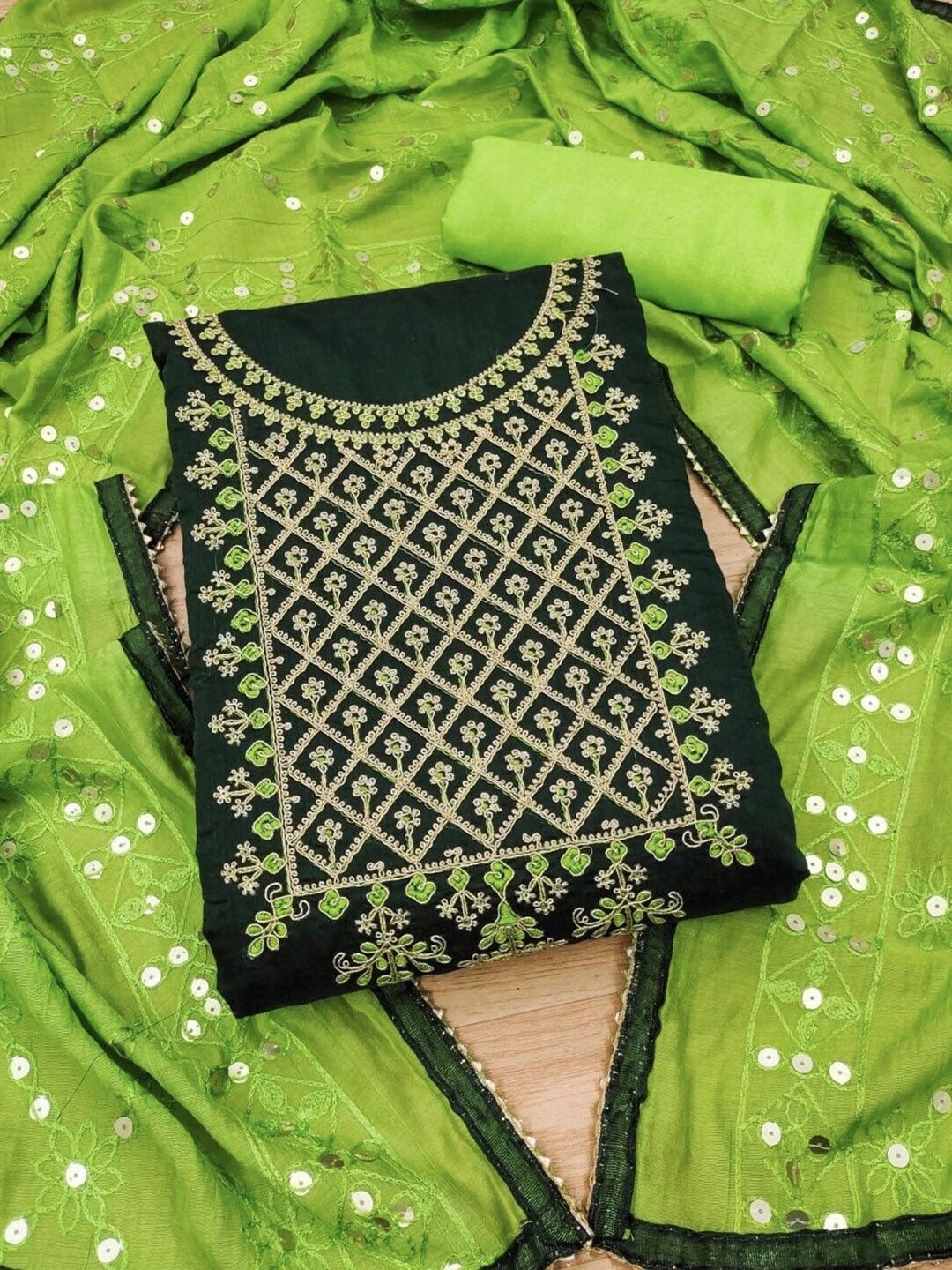 

Rangtulika Ethnics Embroidered Unstitched Dress Material, Green