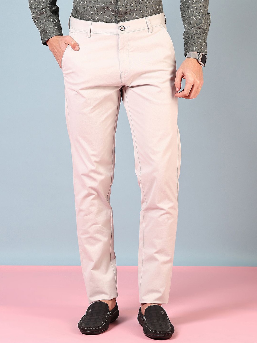 

V-Mart Men Chinos Regular Fit Trousers, Grey