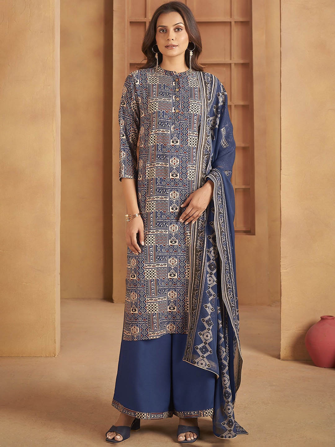 

Anouk Geometric Printed Mandarin Collar Straight Kurta With Palazzos & Dupatta, Turquoise blue