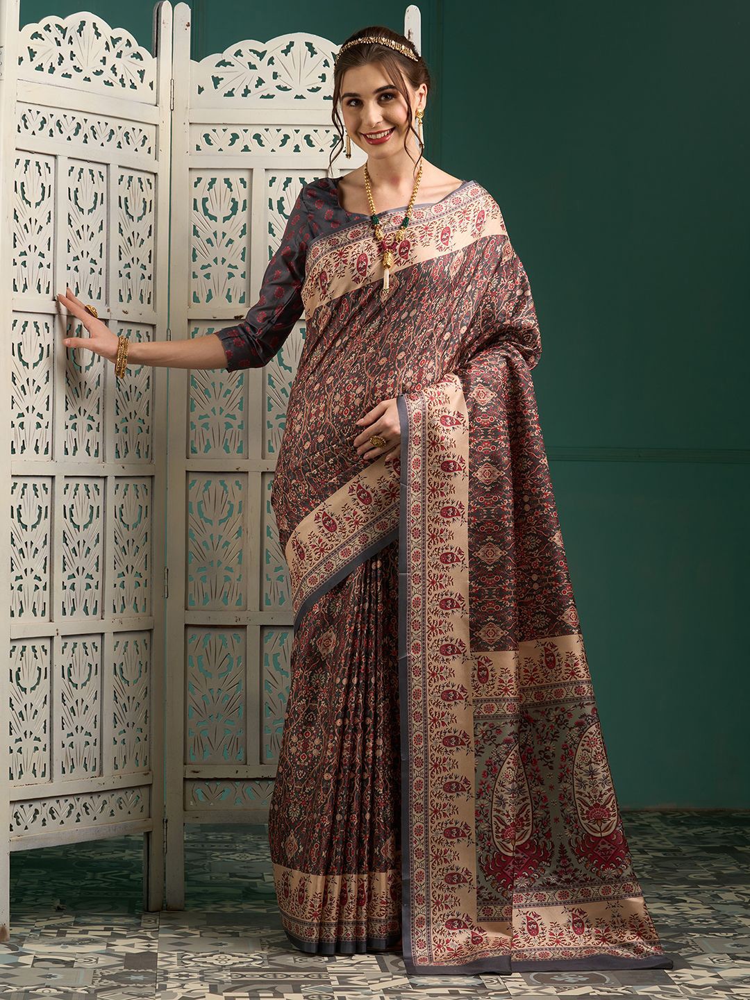 

Anouk Rustic Paisley Silk Blend Block Print Saree, Grey