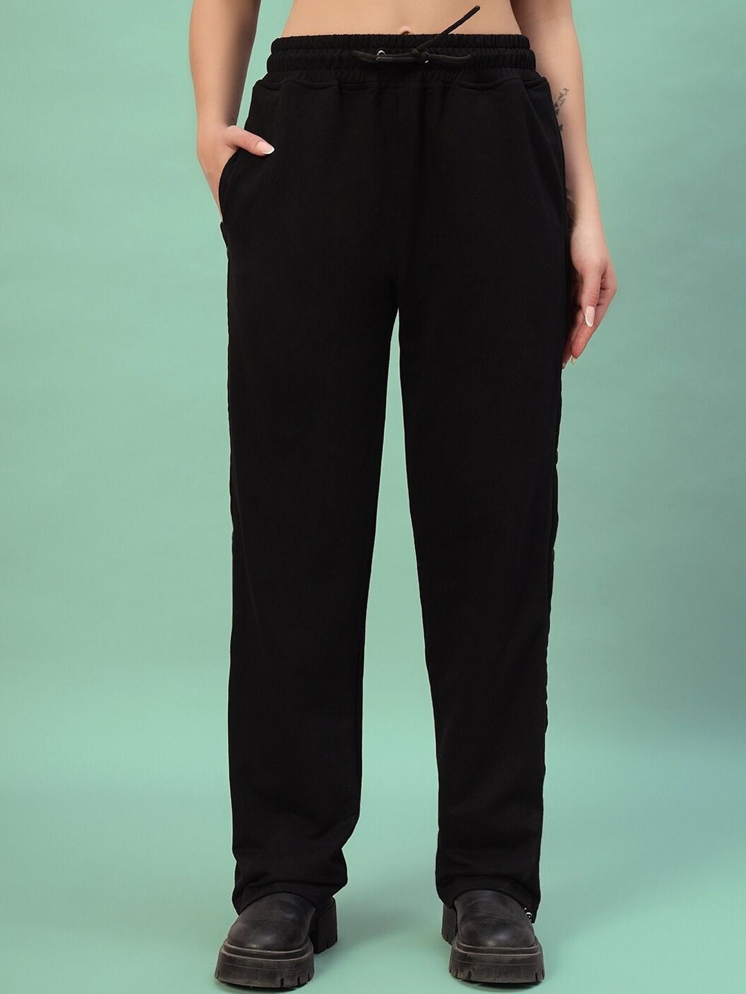 

WEARDUDS Women Relaxed-Fit Mid Rise Track Pant, Black