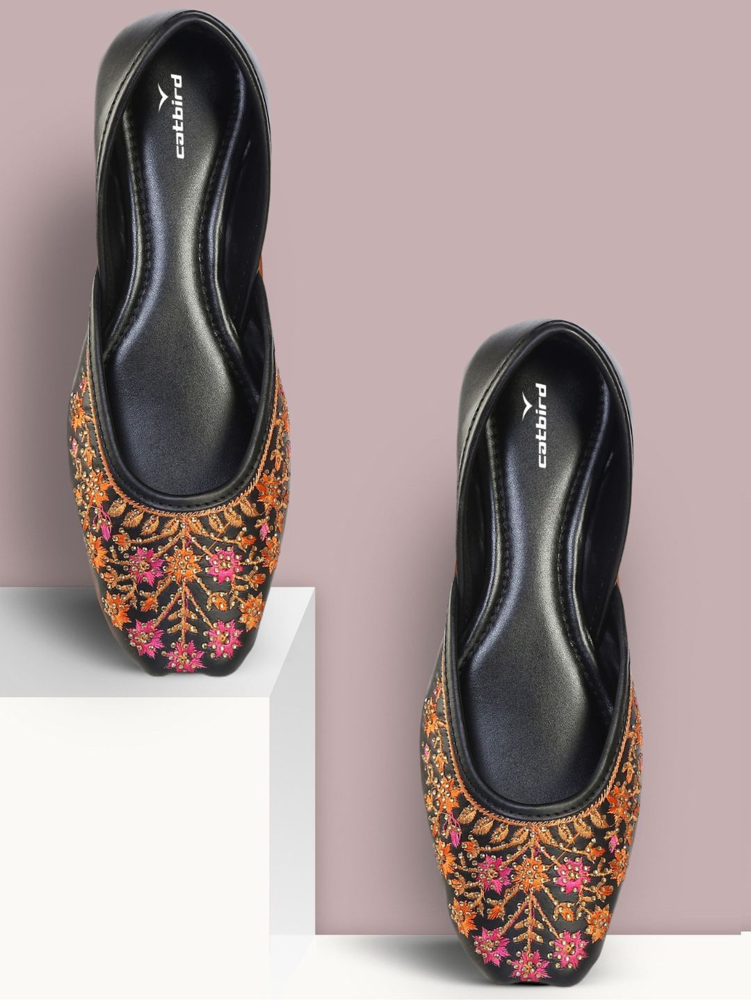 

CATBIRD Women Ethnic Mojaris with Embroidered Flats, Black