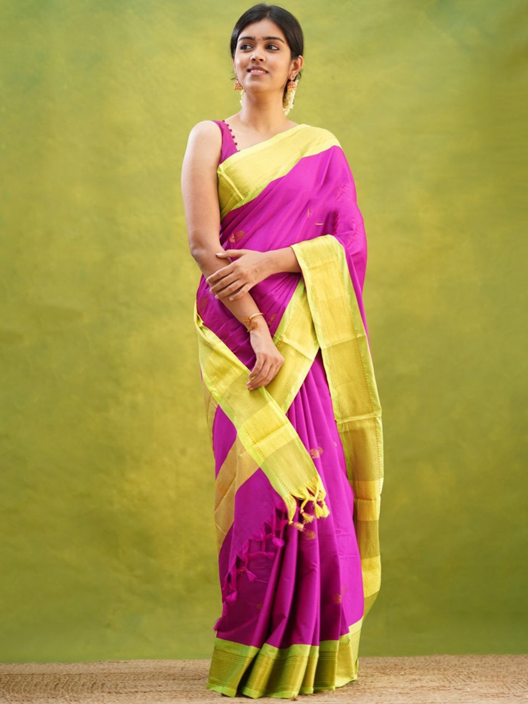 

SILKWEAR Ethnic Motifs Zari Silk Cotton Designer Kanjeevaram Saree, Pink