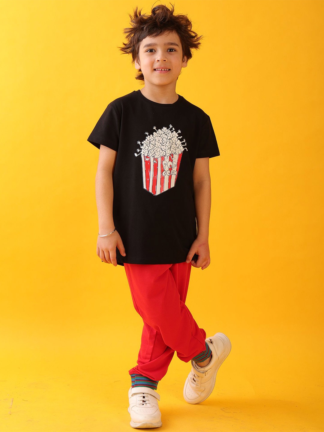 

Anthrilo Boys Popcorn Black Summer Red Rib Jogger Set