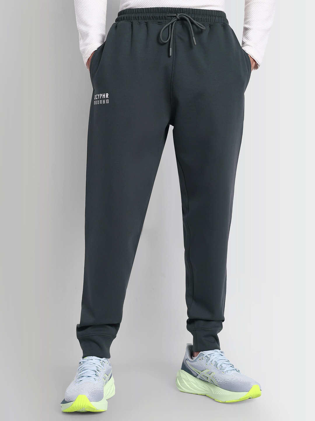 

DCYPHR Men Side Pockets Joggers, Charcoal